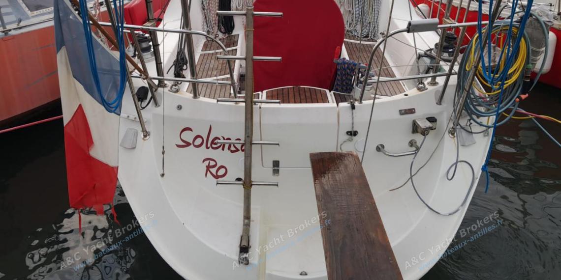 Bénéteau Evasion 36 : A quai marina Rio Dulce vu depuis le ponton Bénéteau Evasion 36 : A quai marina Rio Dulce vu depuis le ponton