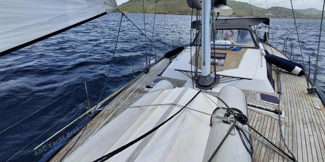 Hanse Yachts Hanse 54e : Roof et pont vu depuis l'étrave Hanse Yachts Hanse 54e : Roof et pont vu depuis l'étrave