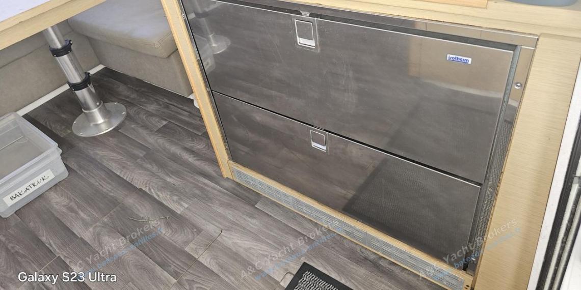 Fountaine Pajot Hélia 44 : Réfrigérateurs à tiroirs Fountaine Pajot Hélia 44 : Réfrigérateurs à tiroirs