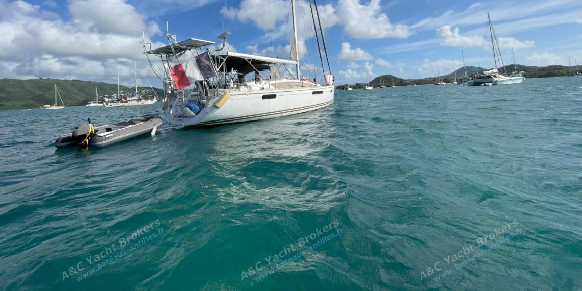 Jeanneau 53 : Au mouillage du Marin en Martinique Jeanneau 53 : Au mouillage du Marin en Martinique