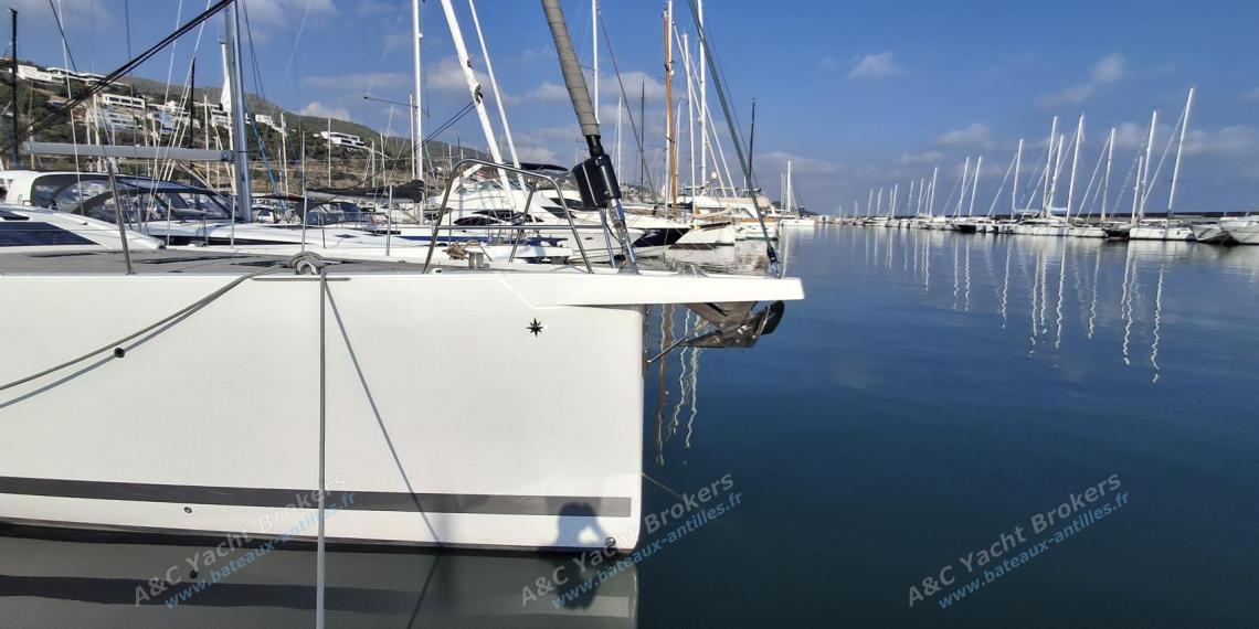 Jeanneau Yacht 65 : Etrave et bout dehors Jeanneau Yacht 65 : Etrave et bout dehors