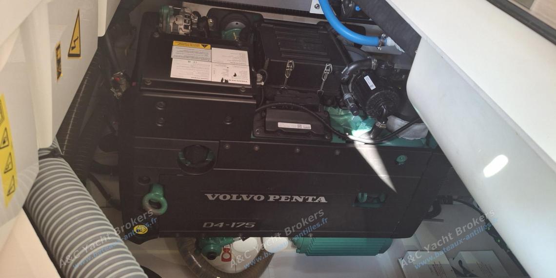 Jeanneau Yacht 65 : Volvo D4-175 Jeanneau Yacht 65 : Volvo D4-175
