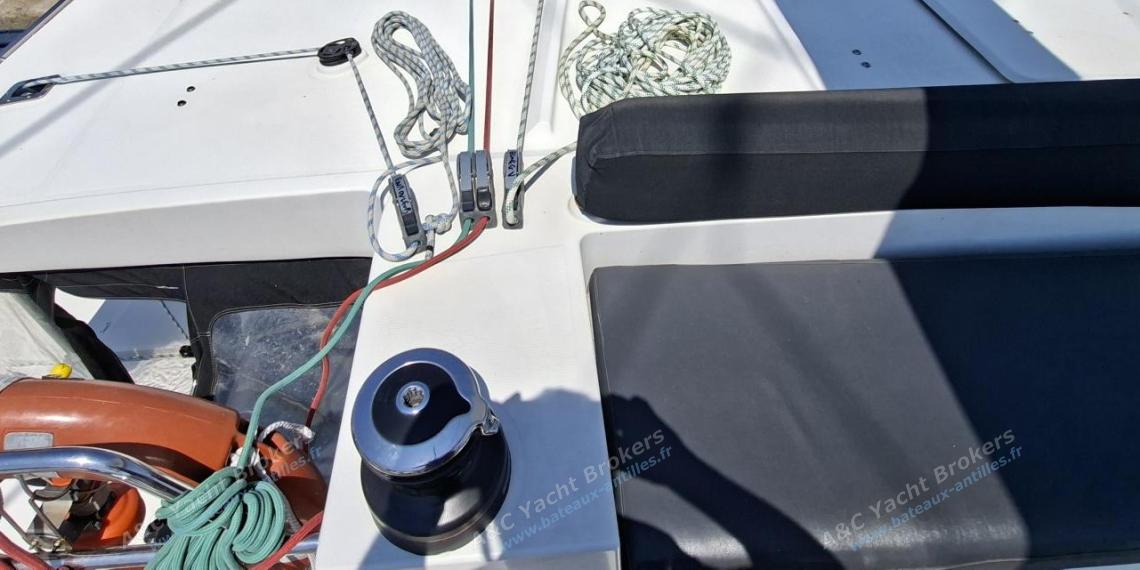 Lagoon 450 F : Banquette de flybridge autre vue Lagoon 450 F : Banquette de flybridge autre vue