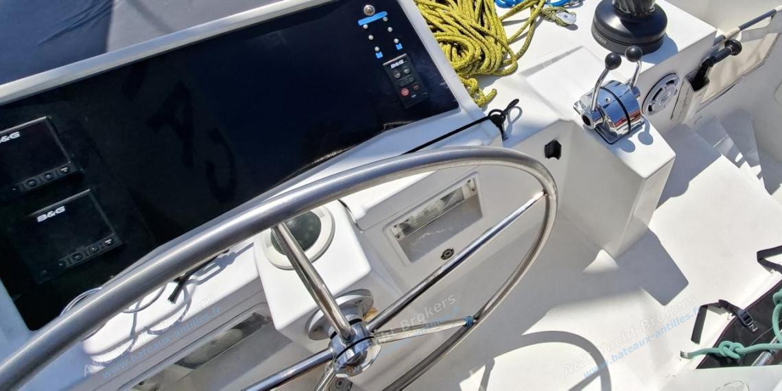 Lagoon 450 F : Poste de barre Lagoon 450 F : Poste de barre
