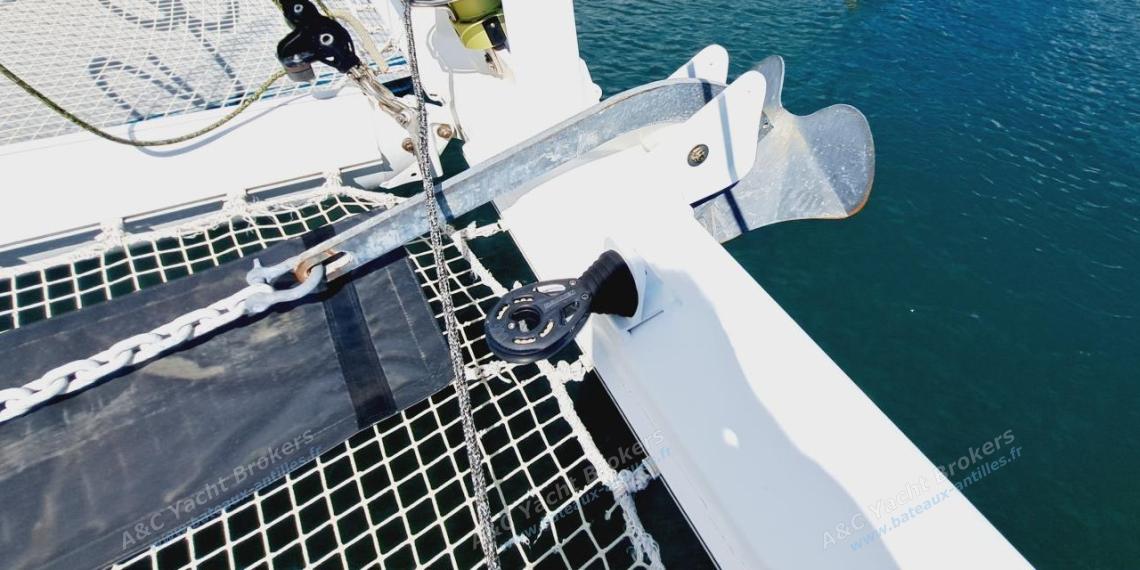 Lagoon Lagoon 570 : Ancre sur davier Lagoon Lagoon 570 : Ancre sur davier