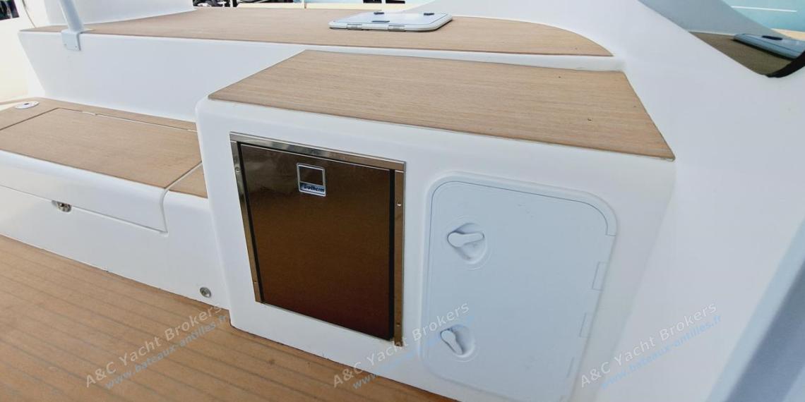 Lagoon Lagoon 570 : Réfrigérateur de cockpit Lagoon Lagoon 570 : Réfrigérateur de cockpit