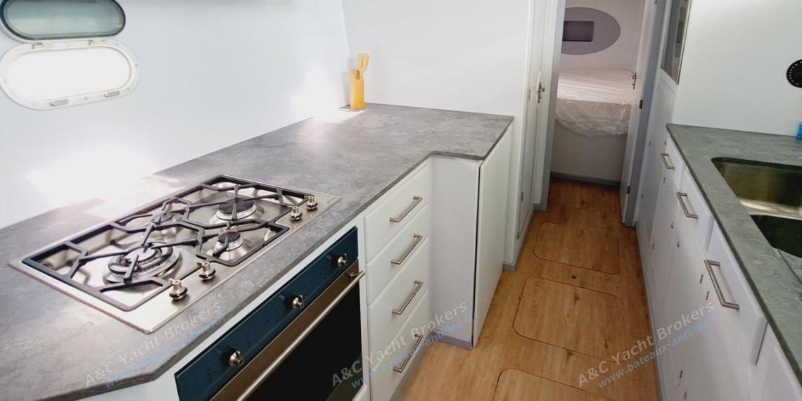 Lagoon Lagoon 570 : Cuisine autre vue Lagoon Lagoon 570 : Cuisine autre vue