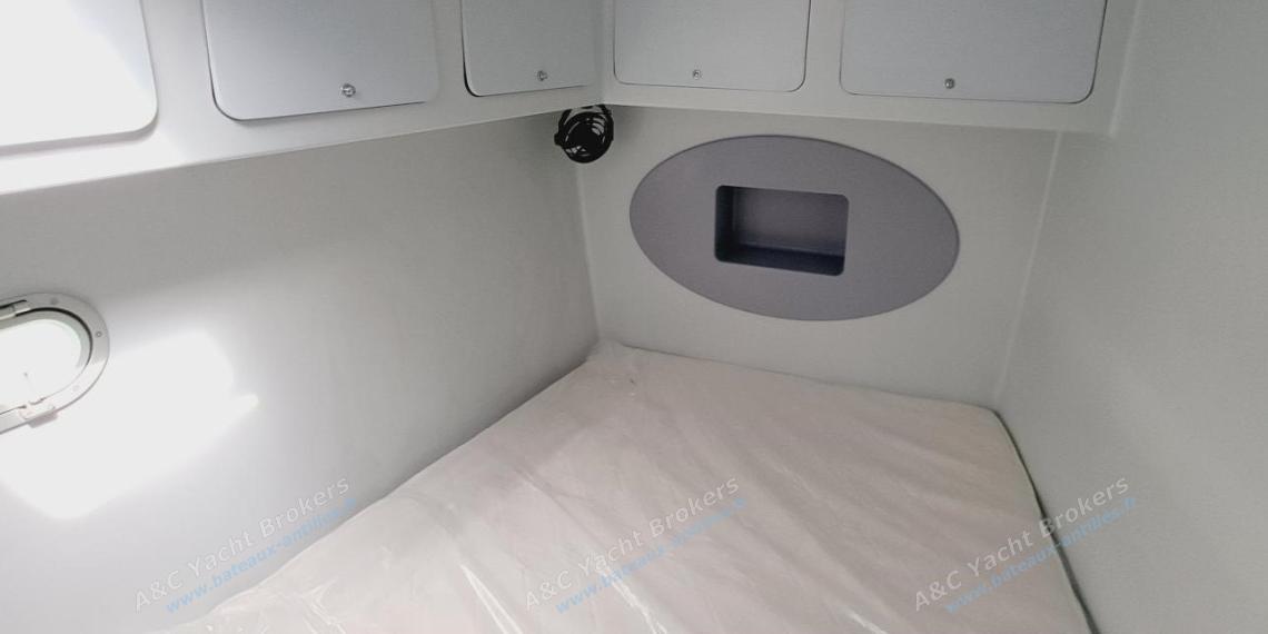 Lagoon Lagoon 570 : Cabine avant dans coque bâbord Lagoon Lagoon 570 : Cabine avant dans coque bâbord