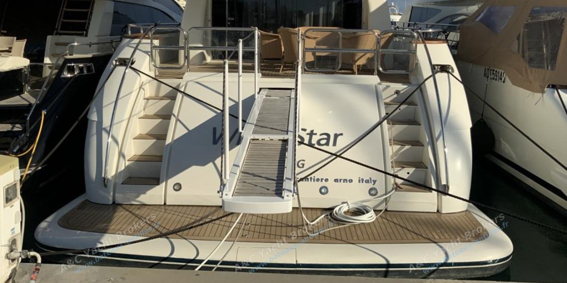 Cantiere Navale Arno Léopard 24 Fly : En marina Cantiere Navale Arno Léopard 24 Fly : En marina