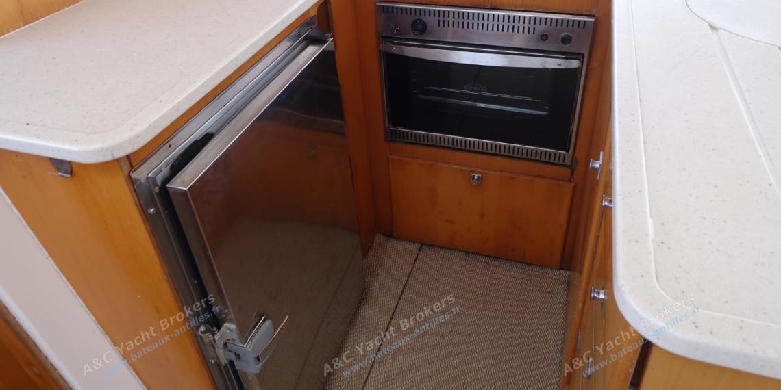 Nautitech 442 : Cuisine autre vue Nautitech 442 : Cuisine autre vue