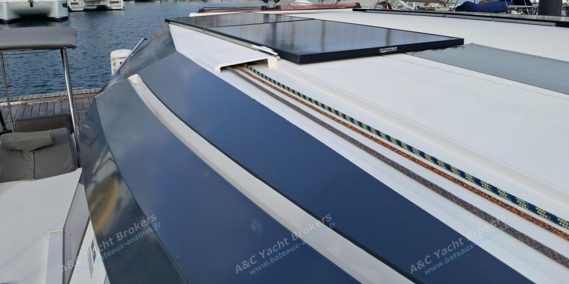 Nautitech 46 Open : Panneaux solaire sur le roof Nautitech 46 Open : Panneaux solaire sur le roof