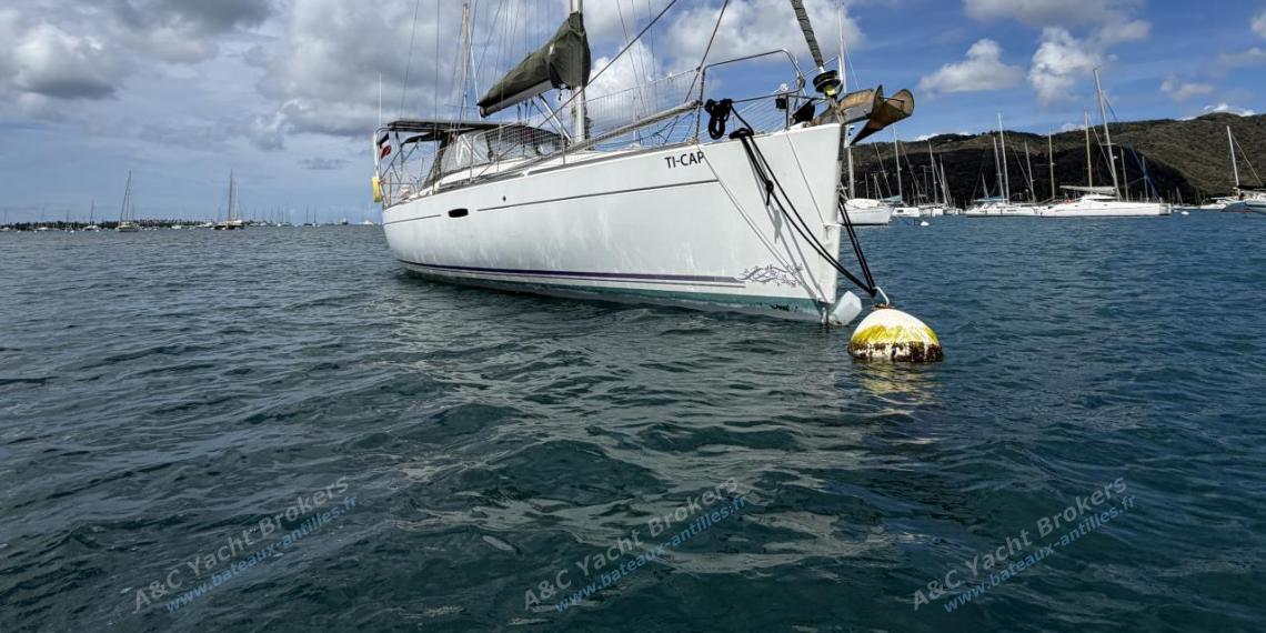 Bénéteau Oceanis 37 Limited Edition : Sur corps mort en Martinique autre vue Bénéteau Oceanis 37 Limited Edition : Sur corps mort en Martinique autre vue