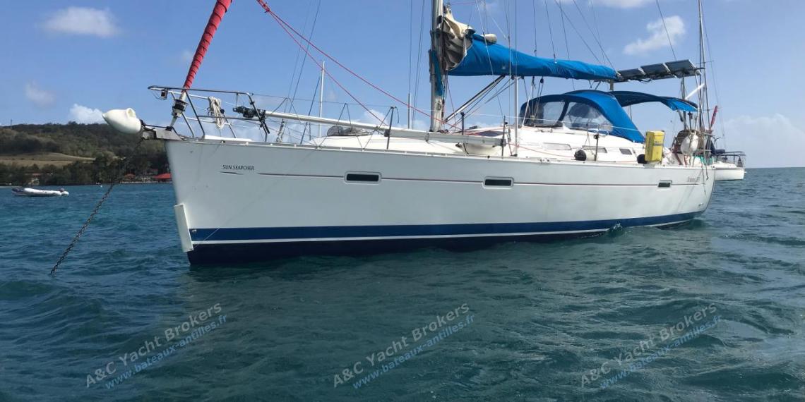 Bénéteau Oceanis 373 : Au moulliage en Martinique Bénéteau Oceanis 373 : Au moulliage en Martinique