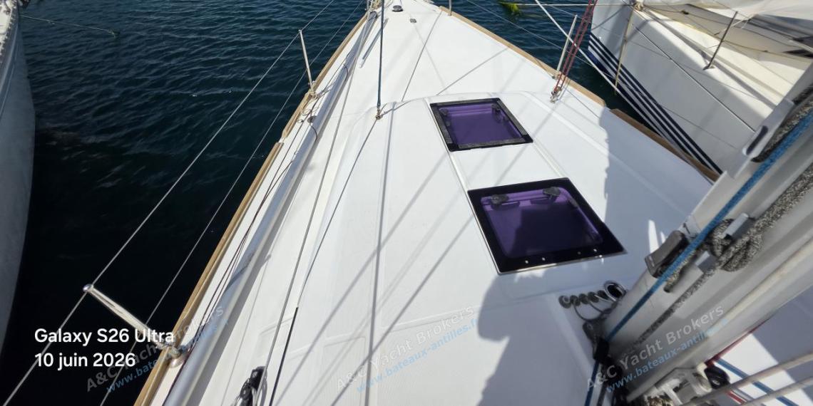 Bénéteau Oceanis 38 : Pont avant Bénéteau Oceanis 38 : Pont avant