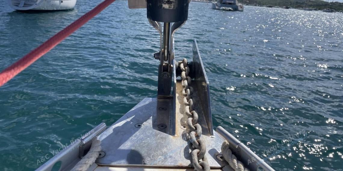 Bénéteau Oceanis 393 Clipper : Enrouleur Facnor Bénéteau Oceanis 393 Clipper : Enrouleur Facnor