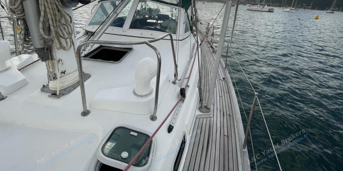 Bénéteau Oceanis 44 CC : Roof et capote de roof autre vue Bénéteau Oceanis 44 CC : Roof et capote de roof autre vue