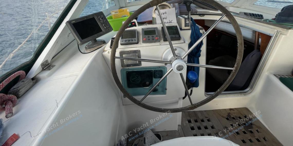 Bénéteau Oceanis 44 CC : Poste de barre Bénéteau Oceanis 44 CC : Poste de barre