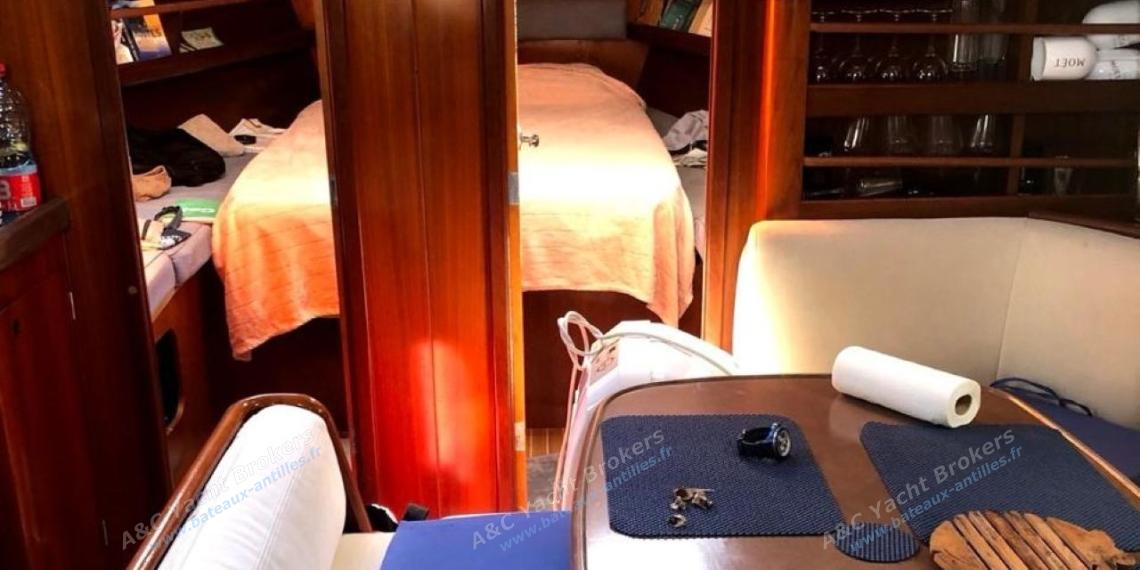 Bénéteau Oceanis 461 : Carré autre vue Bénéteau Oceanis 461 : Carré autre vue