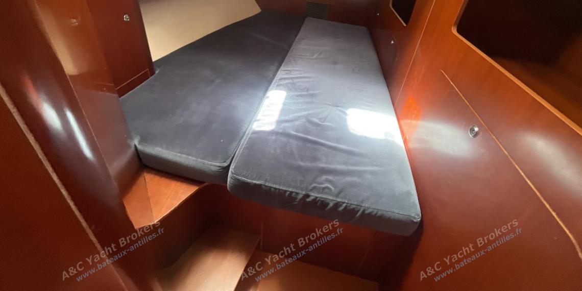 Bénéteau Oceanis 523 : Cabine arrière tribord Bénéteau Oceanis 523 : Cabine arrière tribord