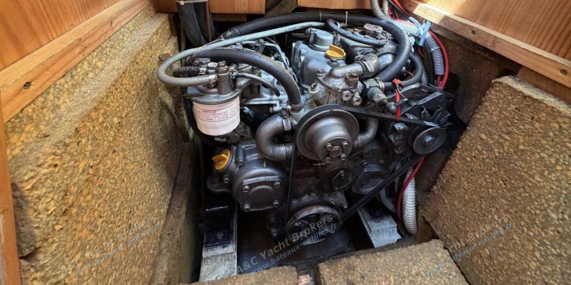 Alubat Ovni 43 : Moteur Yanmar 4JH2-TE Alubat Ovni 43 : Moteur Yanmar 4JH2-TE