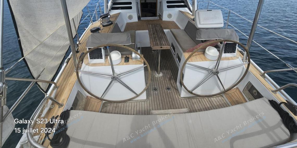 Wauquiez Pilote Saloon 60 : Double poste de barre Wauquiez Pilote Saloon 60 : Double poste de barre