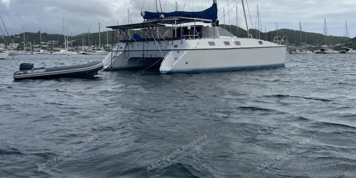 Jeantot Marine Privilege 12M : Au mouillage du Marin en Martinique Jeantot Marine Privilege 12M : Au mouillage du Marin en Martinique