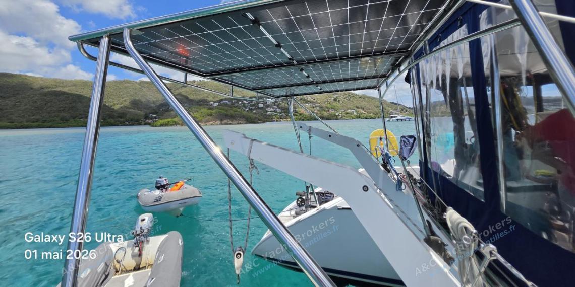 Alliaura Marine Privilège 495 : Panneaux solaires Alliaura Marine Privilège 495 : Panneaux solaires