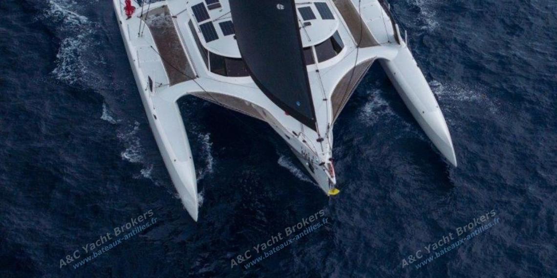 Triac Composites Rapido 53XS : En navigation autre vue Triac Composites Rapido 53XS : En navigation autre vue