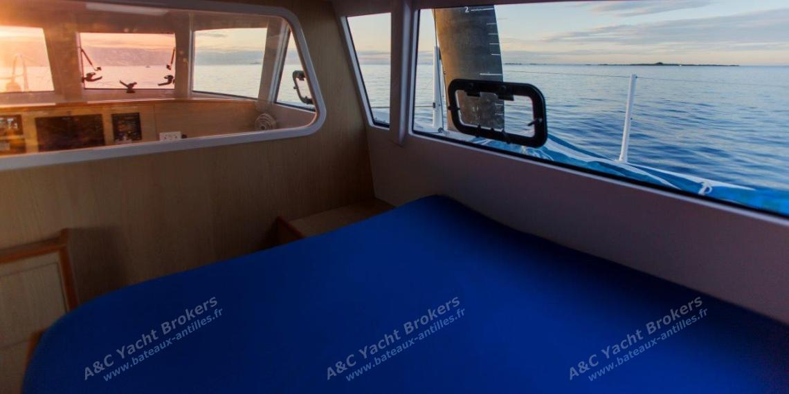 Triac Composites Rapido 53XS : Cabine principale autre vue Triac Composites Rapido 53XS : Cabine principale autre vue
