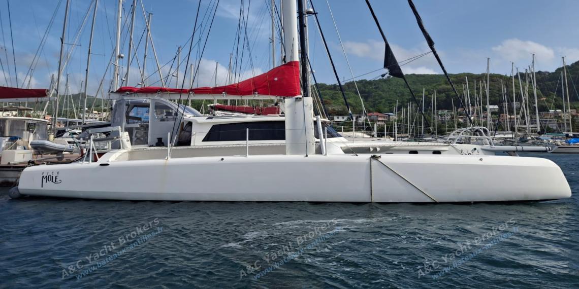 Triac Composites Rapido 53XS : En Marinique Triac Composites Rapido 53XS : En Marinique