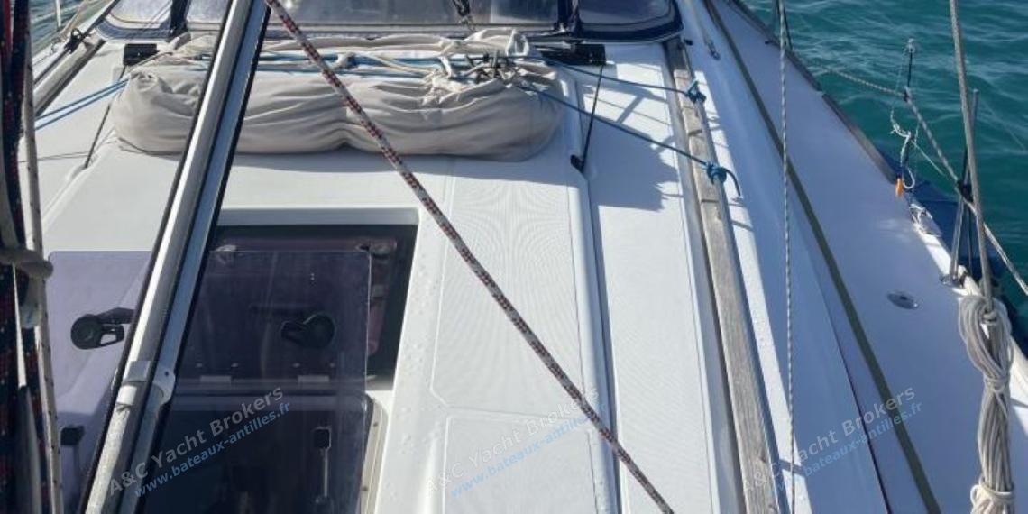 Jeanneau Sun Odyssey 409 Performance : Roof et capote de roof Jeanneau Sun Odyssey 409 Performance : Roof et capote de roof