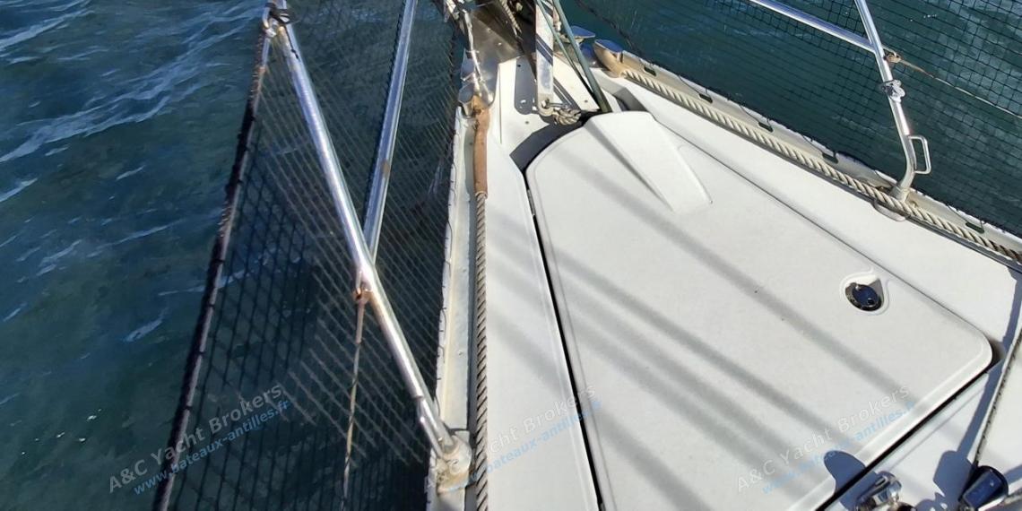 Jeanneau Sun Odyssey 45.2 : Enrouleur de génois Jeanneau Sun Odyssey 45.2 : Enrouleur de génois
