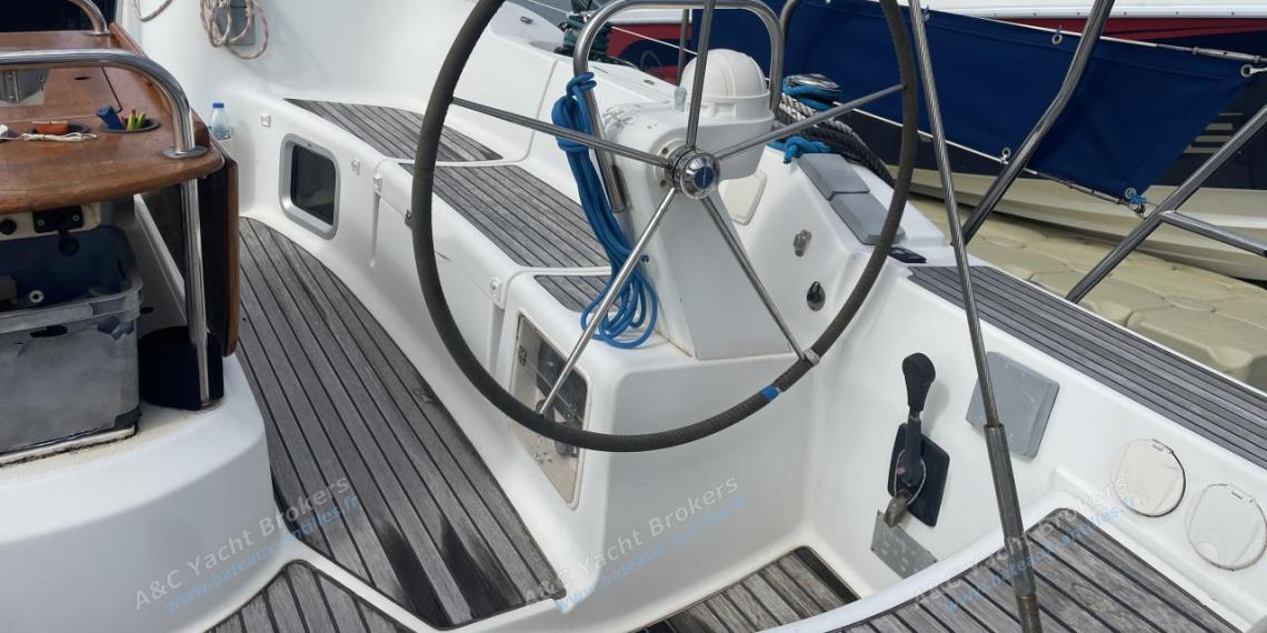 Jeanneau Sun Odyssey 45 : Poste de barre tribord Jeanneau Sun Odyssey 45 : Poste de barre tribord