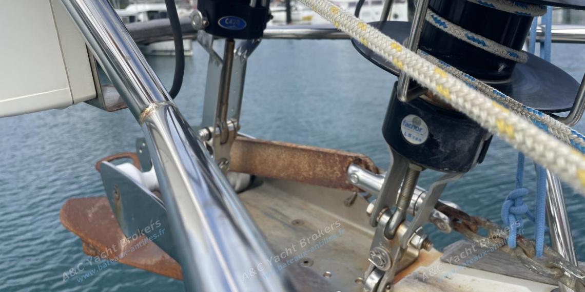 Jeanneau Sun Odyssey 45 : Enrouleurs autre vue Jeanneau Sun Odyssey 45 : Enrouleurs autre vue