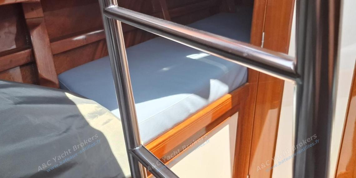 TIOGA 68 : Cabine dans pic avant à bâbord TIOGA 68 : Cabine dans pic avant à bâbord